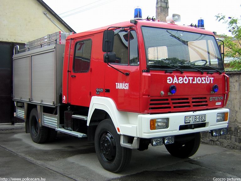 Steyr 13s23, Tamási Önkéntes Tûzoltóság, fotó: Gzozzo pictures
Keywords: ÖT tûzoltóautó magyar Magyarország tûzoltó tûzoltóság CIB-683 fire firetruck Hungary hungarian