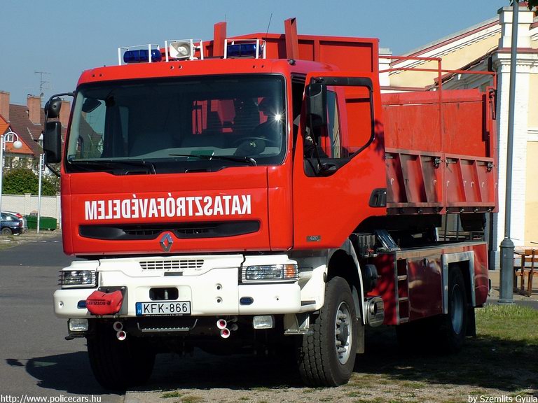 Renault, Debrecen, fotó: Szemlits Gyula
Keywords: tûzoltóautó magyar Magyarország tûzoltó tûzoltóság KFK-866 fire firetruck Hungary hungarian