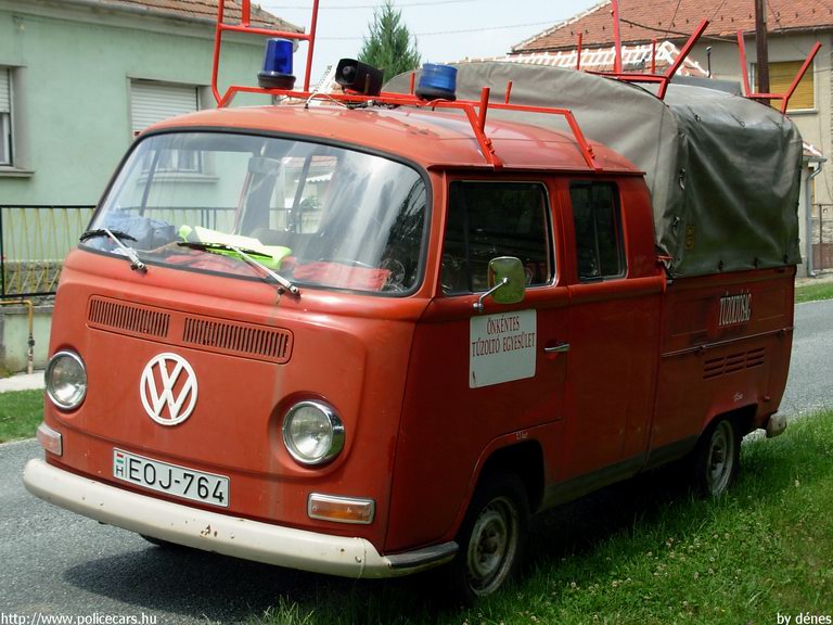 Volkswagen Transporter T2, Nardai Önkéntes Tûzoltó Egyesület, fotó: dénes
Keywords: tûzoltóautó ÖTE EOJ-764 hungarian Hungary fire firetruck magyar Magyarország tûzoltó tûzoltóság