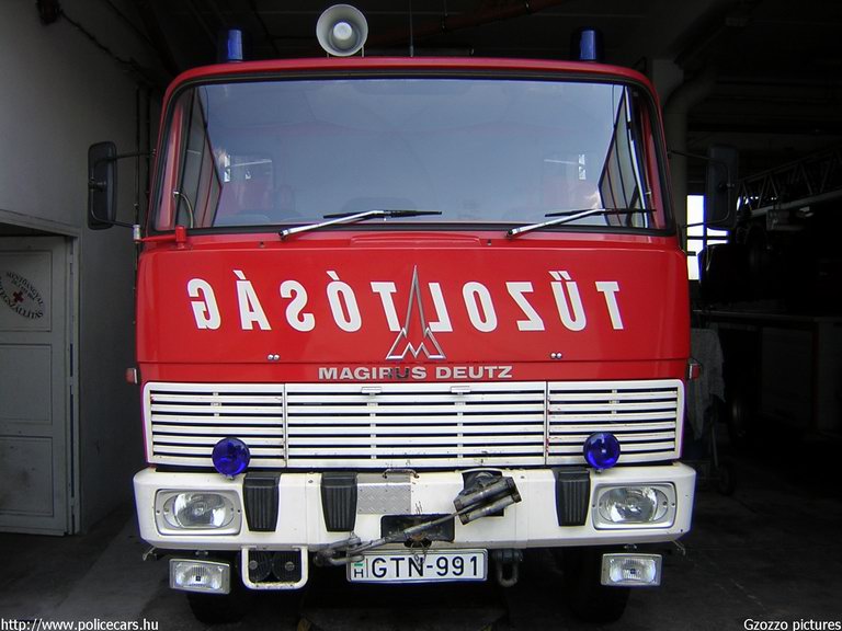 Magirus Deutz, Mohácsi Hivatásos Önkormányzati Tûzoltóság, fotó: Gzozzo pictures
Keywords: tûzoltóautó HÖT magyar Magyarország tûzoltó tûzoltóság GTN-991 fire firetruck Hungary hungarian