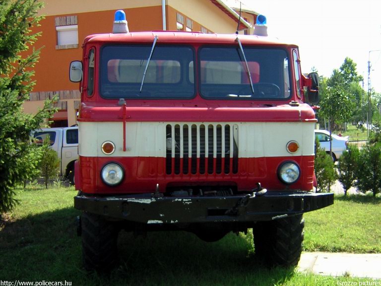 GAZ-66, Mohácsi Hivatásos Önkormányzati Tûzoltóság, fotó: Gzozzo pictures
Keywords: tûzoltóautó HÖT magyar Magyarország tûzoltó tûzoltóság  fire firetruck Hungary hungarian