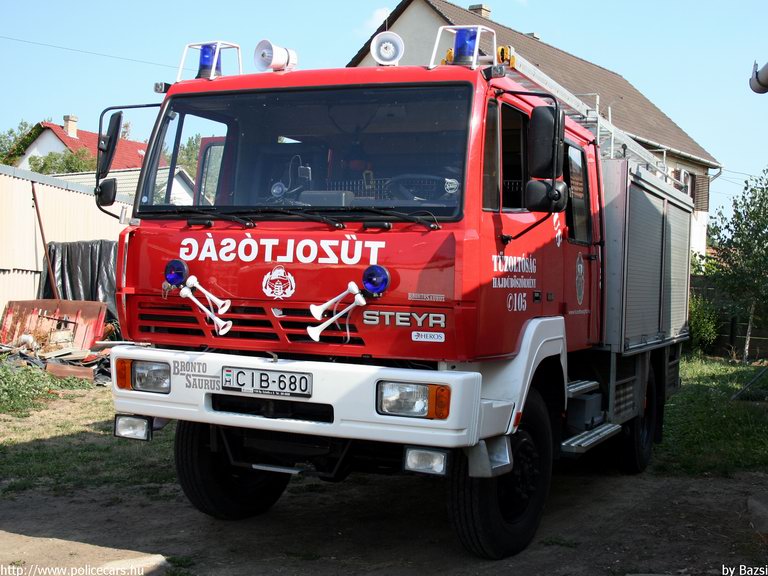 Steyr 12s23, Hajdúböszörményi Önkéntes Tûzoltóság, fotó: Bazsi
Keywords: tûzoltóautó ÖT magyar Magyarország tûzoltó tûzoltóság CIB-680 fire firetruck Hungary hungarian