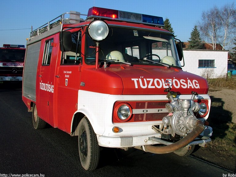 Opel Blitz, Dömsödi Önkéntes Tûzoltó Egyesület, fotó: Robi
Keywords: tûzoltóautó ÖTE hungarian Hungary fire firetruck magyar Magyarország tûzoltó tûzoltóság