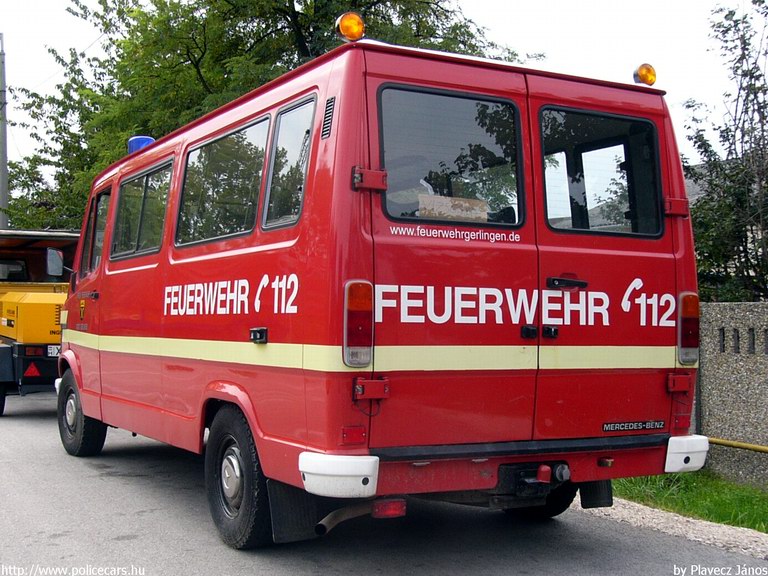 Mercedes, fotó: Plavecz János
Keywords: tûzoltóautó