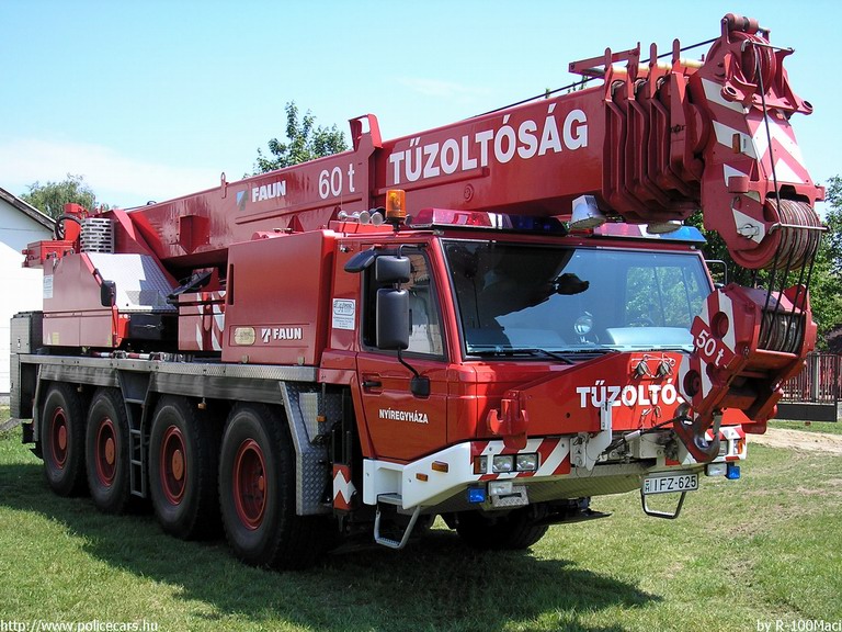 Faun ATF 60-4 Tadano, Nyíregyházi Hivatásos Önkormányzati Tûzoltóság, fotó: R-100Maci
Keywords: HÖT tûzoltóautó magyar Magyarország tûzoltó tûzoltóság IFZ-625 fire firetruck Hungary hungarian