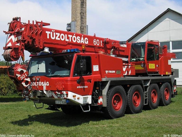 Faun ATF 60-4 Tadano, Nyíregyházi Hivatásos Önkormányzati Tûzoltóság, fotó: R-100Maci
Keywords: HÖT tûzoltóautó magyar Magyarország tûzoltó tûzoltóság IFZ-625 fire firetruck Hungary hungarian