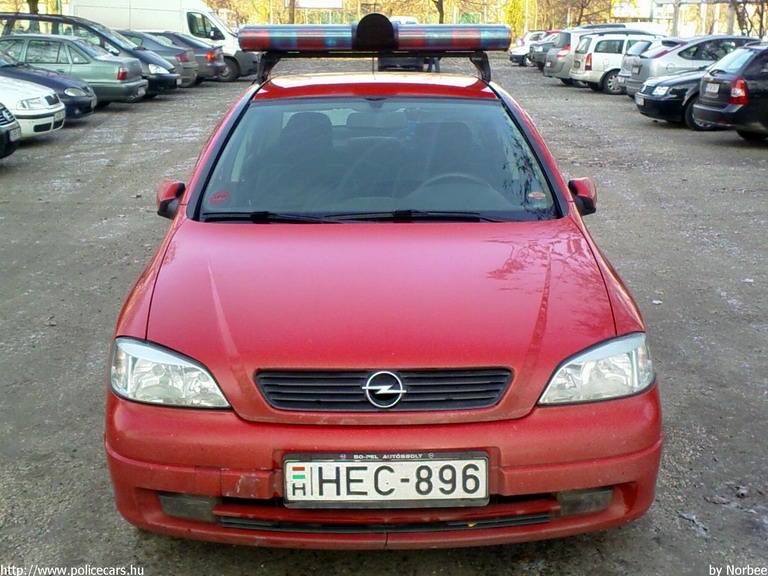 Opel Astra G, fotó: Norbee
Keywords: tûzoltóautó katasztrófavédelem magyar Magyarország HEC-896