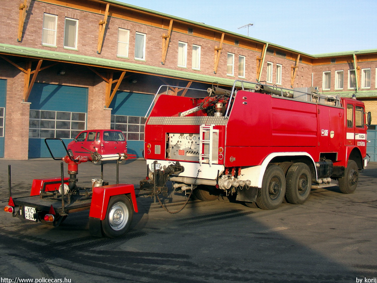 Rába, Kisvárdai Hivatásos Önkormányzati Tûzoltóság, fotó: korij
Keywords: tûzoltóautó tûzoltó HÖT tûzoltóság magyar Magyarország AYA-738 fire firetruck Hungary hungarian