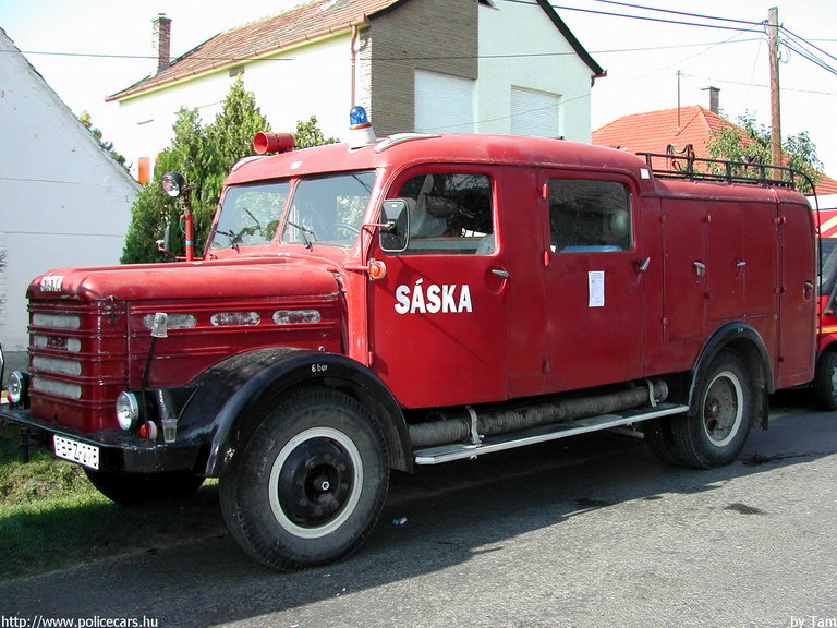 Csepel D-420, Sáskai Önkéntes Tûzoltó Egyesület, fotó: Tam
Keywords: ÖTE tûzoltóautó BPZ-276 hungarian Hungary fire firetruck magyar Magyarország tûzoltó tûzoltóság