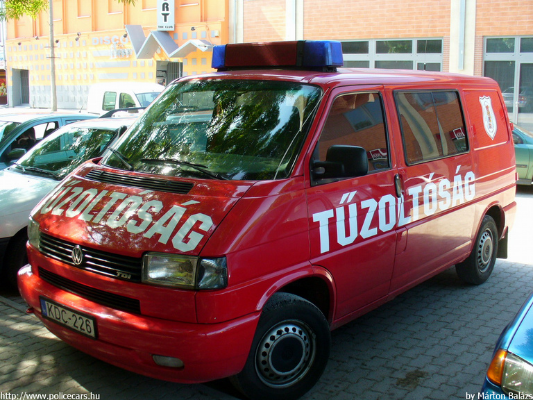 VW Transporter T4, Pilisszentiváni Önkéntes Tûzoltó Egyesület, fotó: Márton Balázs
Keywords: tûzoltó tûzoltóság tûzoltóautó ÖTE magyar Magyarország KDC-226 hungarian Hungary fire firetruck
