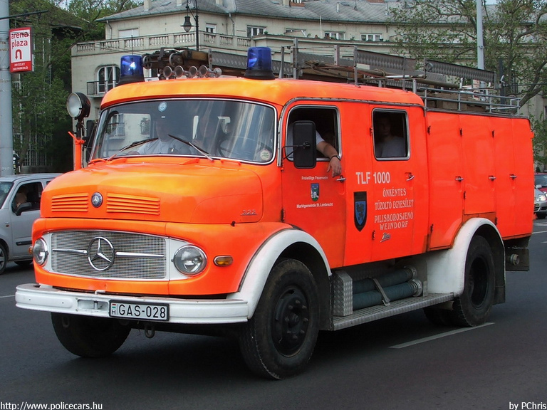 Mercedes-Benz 322 Metz, Pilisborosjenõi Önkéntes Tûzoltó Egyesület, fotó: PChris
Keywords: tûzoltóautó tûzoltó ÖTE tûzoltóság magyar Magyarország GAS-028 hungarian Hungary fire firetruck