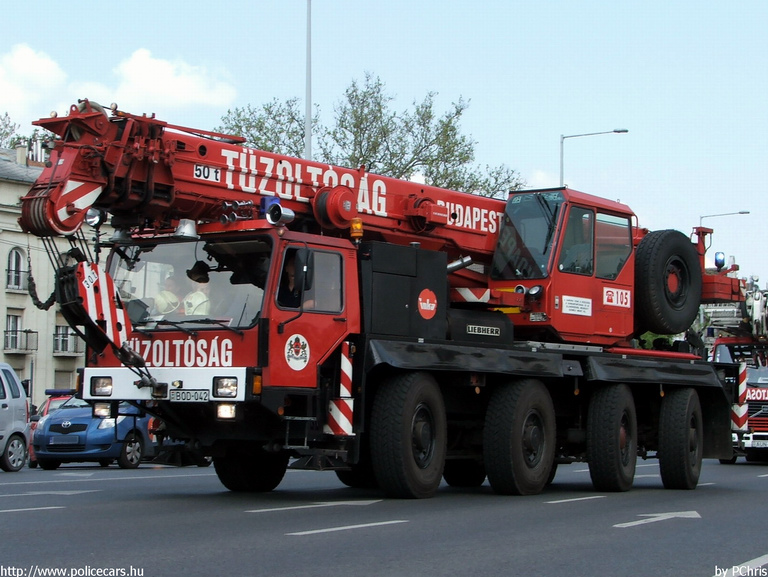 Liebherr LTM 1050/1, Budapest, Fõvárosi Tûzoltóparancsnokság, fotó: PChris
Keywords: tûzoltóautó tûzoltó HÖT tûzoltóság magyar Magyarország BOD-042 fire firetruck Hungary hungarian