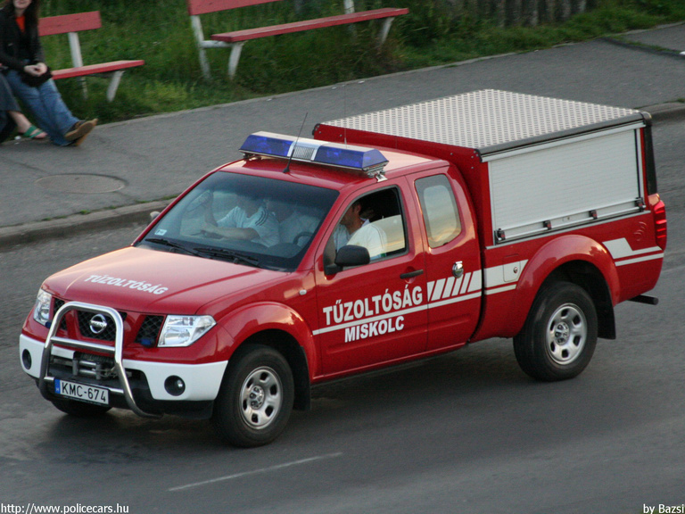 Nissan Navara, Miskolci Hivatásos Önkormányzati Tûzoltóság, fotó: Bazsi
Keywords: tûzoltóautó tûzoltó HÖT tûzoltóság magyar Magyarország KMC-674 fire firetruck Hungary hungarian