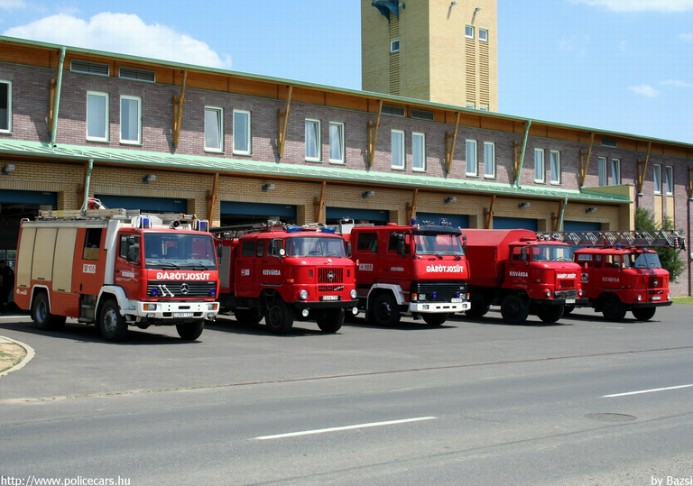 Mercedes 1124, IFA W50LA, Csepel 755, IFA, IFA W50L, Kisvárdai Hivatásos Önkormányzati Tûzoltóság, fotó: Bazsi
Keywords: tûzoltóautó tûzoltó HÖT tûzoltóság magyar Magyarország GNX-122 AYA-740 AYA-739 AYA-736 CIB-692 fire firetruck Hungary hungarian