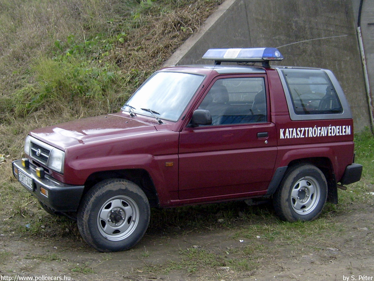 Daihatsu Feroza, Csongrád Megyei Katasztrófavédelmi Igazgatóság, fotó: S. Péter
Keywords: tûzoltóautó katasztrófavédelem magyar Magyarország GKT-449