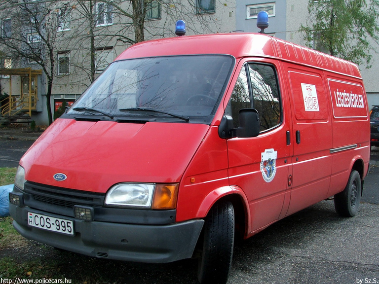 Ford Transit, Szegedi Hivatásos Önkormányzati Tûzoltóság, fotó: Sz.S.
Keywords: tûzoltóautó tûzoltó HÖT tûzoltóság magyar Magyarország COS-995 fire firetruck Hungary hungarian