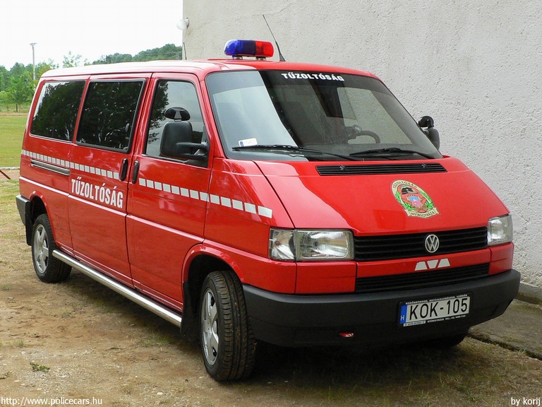 Volkswagen Transporter T4, Nyíregyházi Hivatásos Önkormányzati Tûzoltóság, fotó: korij
Keywords: tûzoltóautó tûzoltó HÖT tûzoltóság magyar Magyarország Nyíregyháza KOK-105 fire firetruck Hungary hungarian