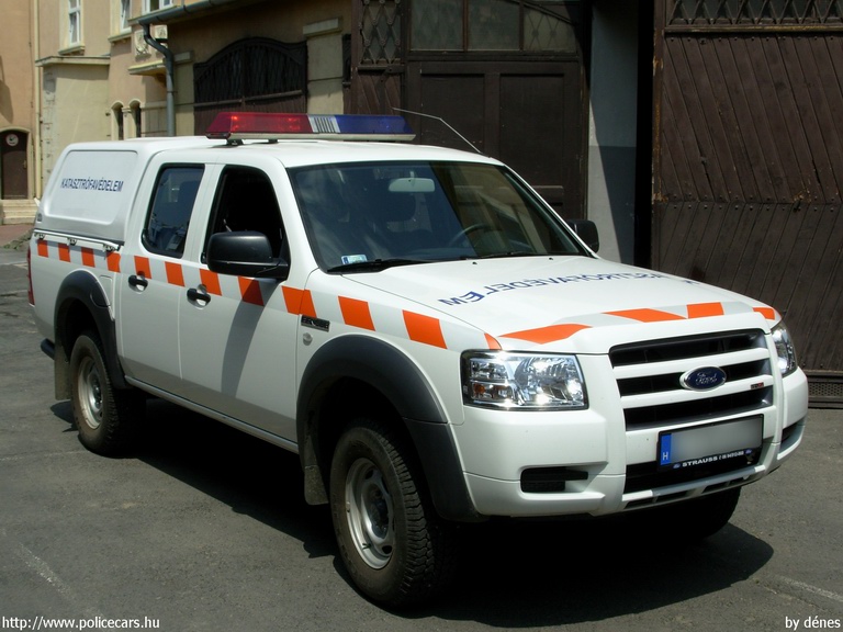 Ford Ranger, Vas Megyei Katasztrófavédelmi Igazgatóság, fotó: dénes
Keywords: tûzoltóautó katasztrófavédelem magyar Magyarország LIX-029