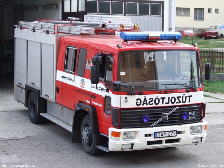 Volvo, [url=http://bonyhadote.extra.hu/]Bonyhádi Önkéntes Tûzoltó Egyesület[/url], fotó: Gzozzo pictures
Keywords: tûzoltóautó ÖTE tûzoltóság tûzoltó KAY-073 hungarian Hungary fire firetruck magyar Magyarország