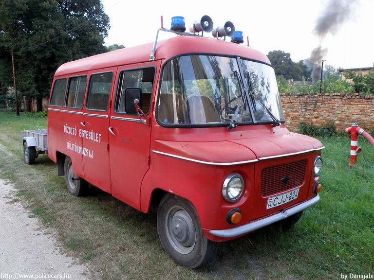 Nysa 522, Röjtökmuzsaji Önkéntes Tûzoltó Egyesület, fotó: Danigabi
Keywords: tûzoltóautó ÖTE tûzoltóság tûzoltó CJJ-824 hungarian Hungary fire firetruck magyar Magyarország