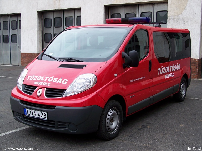 Renault Trafic, Hivatásos Önkormányzati Tûzoltóság Miskolc, fotó: Tonsil
Keywords: tûzoltóautó tûzoltó HÖT tûzoltóság magyar Magyarország LOA-428 fire firetruck Hungary hungarian