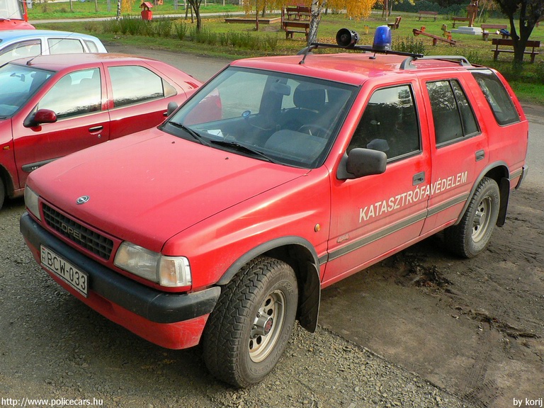 Opel Frontera, Szabolcs-Szatmár-Bereg megyei Katasztrófavédelmi Igazgatóság, fotó: Korij
Keywords: tûzoltóautó katasztrófavédelem magyar Magyarország BCW-033