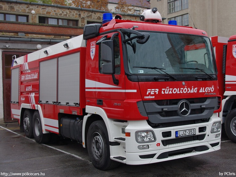 Mercedes-Benz Actros 2541, FER Tûzoltóság Algyõ, fotó: PChris
Keywords: tûzoltóautó tûzoltó létesítményi tûzoltóság