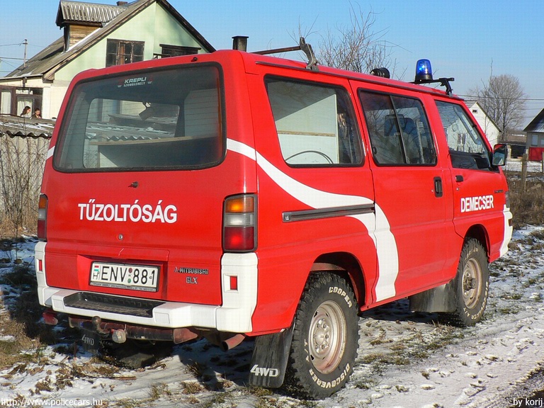 Mitsubishi L300, Demecseri Önkéntes Tûzoltó Egyesület, fotó: korij 
Keywords: tûzoltó tûzoltóautó tûzoltóság Magyarország magyar ÖTE ENV-881 hungarian Hungary fire firetruck