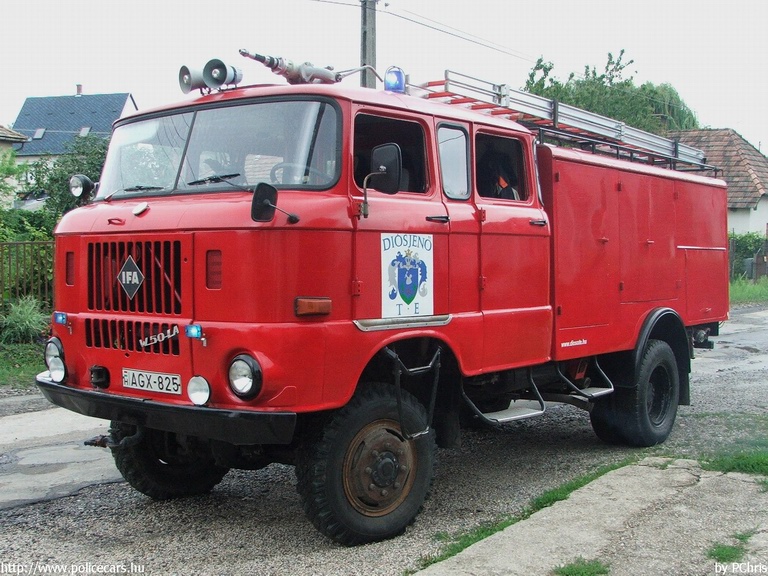 IFA W50 LA, Diósjenõi Önkéntes Tûzoltó Egyesület, fotó: PChris
Keywords: tûzoltóautó tûzoltó ÖTE tûzoltóság magyar Magyarország AGX-825 hungarian Hungary fire firetruck