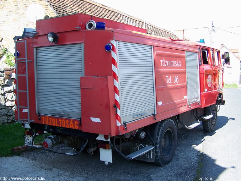 IFA W50LA, Fertõrákosi Önkéntes Tûzoltó Egyesület, fotó: Tonsil
Keywords: tûzoltóautó tûzoltó ÖTE tûzoltóság magyar Magyarország BCJ-587 hungarian Hungary fire firetruck