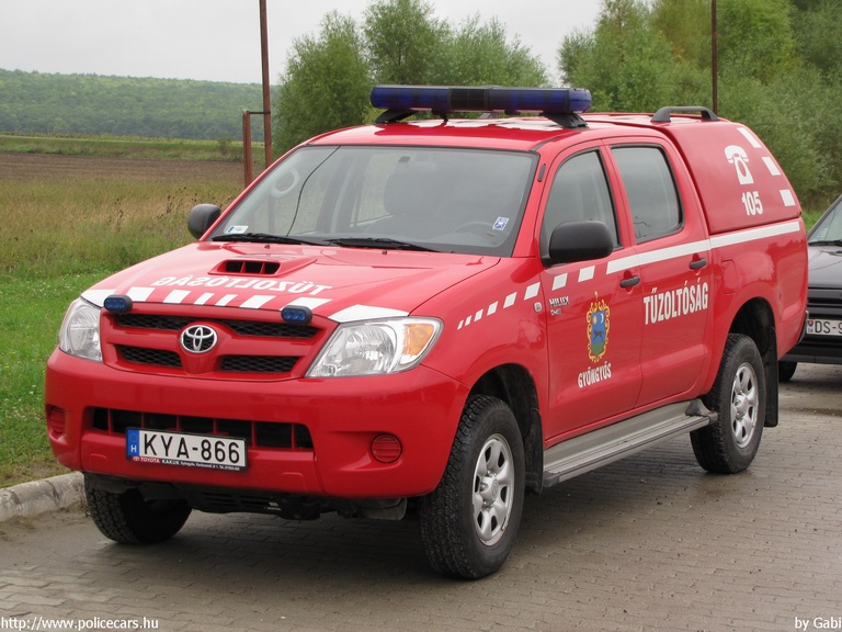 Toyota Hilux, Hivatásos Önkormányzati Tûzoltóság Gyöngyös, fotó: Gabi
Keywords: tûzoltóautó tûzoltó HÖT tûzoltóság magyar Magyarország KYA-866 fire firetruck Hungary hungarian