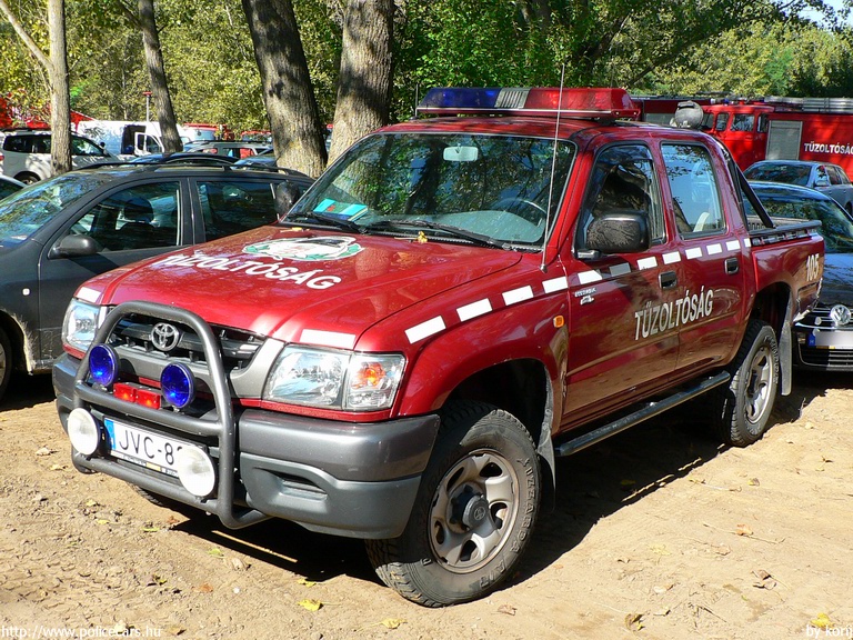 Toyota Hilux, Hivatásos Önkormányzati Tûzoltóság Mezõkövesd, fotó: korij
Keywords: tûzoltóautó tûzoltó HÖT tûzoltóság magyar Magyarország JVC-836 fire firetruck Hungary hungarian