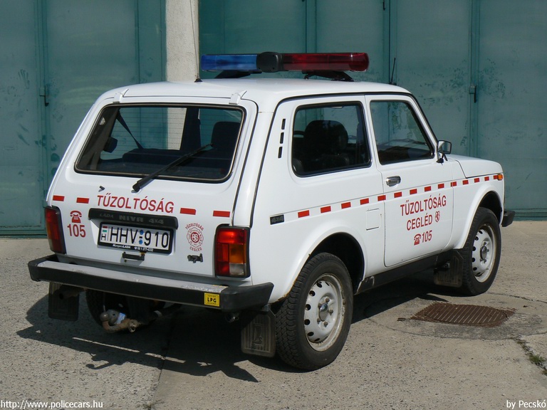 Lada Niva 1.7i, Hivatásos Önkormányzati Tûzoltóság Cegléd, fotó: Pecskó
Keywords: tûzoltóautó tûzoltó HÖT tûzoltóság magyar Magyarország HHV-910 fire firetruck Hungary hungarian
