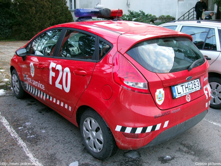 Ford Fiesta, Budapest Airport (Ferihegy) Repülõtéri Katasztrófavédelmi Igazgatóság, fotó: Gzozzo pictures
Keywords: létesítményi tûzoltó tûzoltóautó tûzoltóság Magyarország magyar katasztrófavédelem LTH-263