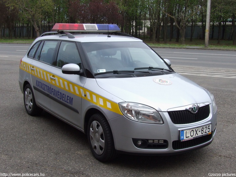 Skoda Fabia II, Tolna Megyei Katasztrófavédelmi Igazgatóság, fotó: Gzozzo pictures
Keywords: tûzoltó tûzoltóautó tûzoltóság Magyarország magyar katasztrófavédelem LOX-825