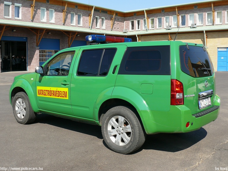 Nissan Pathfinder, Szabolcs-Szatmár-Bereg Megyei Katasztrófavédelmi Igazgatóság, fotó: korij
Keywords: tûzoltó tûzoltóautó tûzoltóság Magyarország magyar katasztrófavédelem KTL-174
