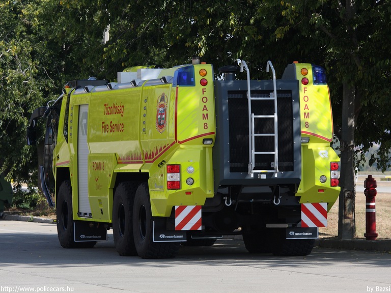 Rosenbauer Panther 6x6, Budapest Airport (Ferihegy) Repülõtéri Tûzoltóság, fotó: Bazsi
Keywords: létesítményi tûzoltó tûzoltóság tûzoltóautó magyar Magyarország
