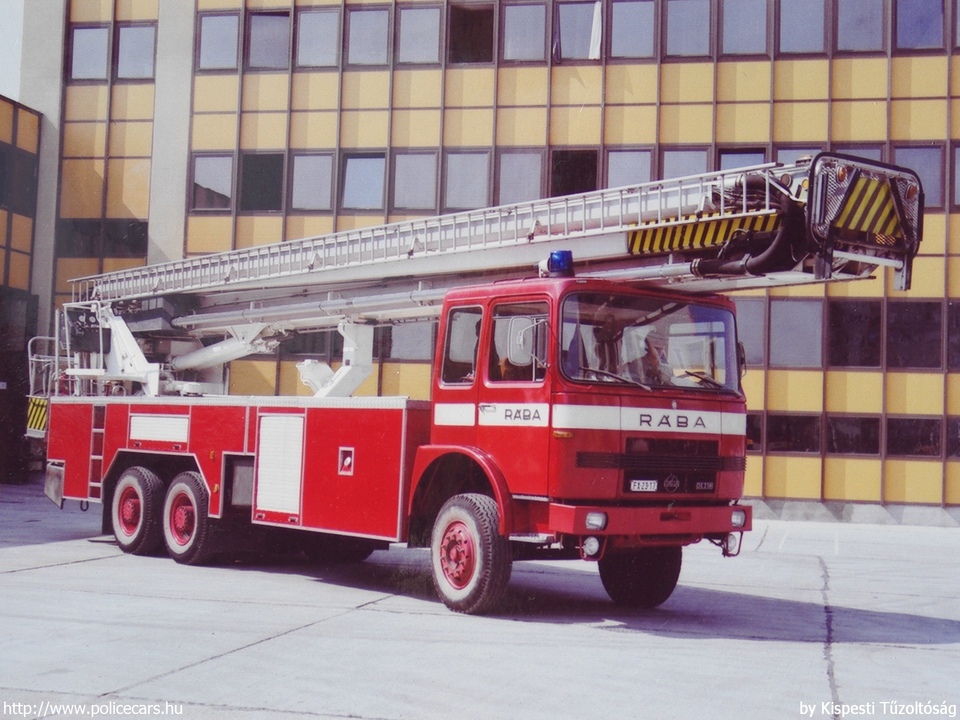 RÁBA SIMON SNORKEL SS-300, fotó: Kispesti Tûzoltóság
Keywords: tûzoltóautó tûzoltóság tûzoltó HÖT magyar Magyarország FX23-17 fire firetruck Hungary hungarian