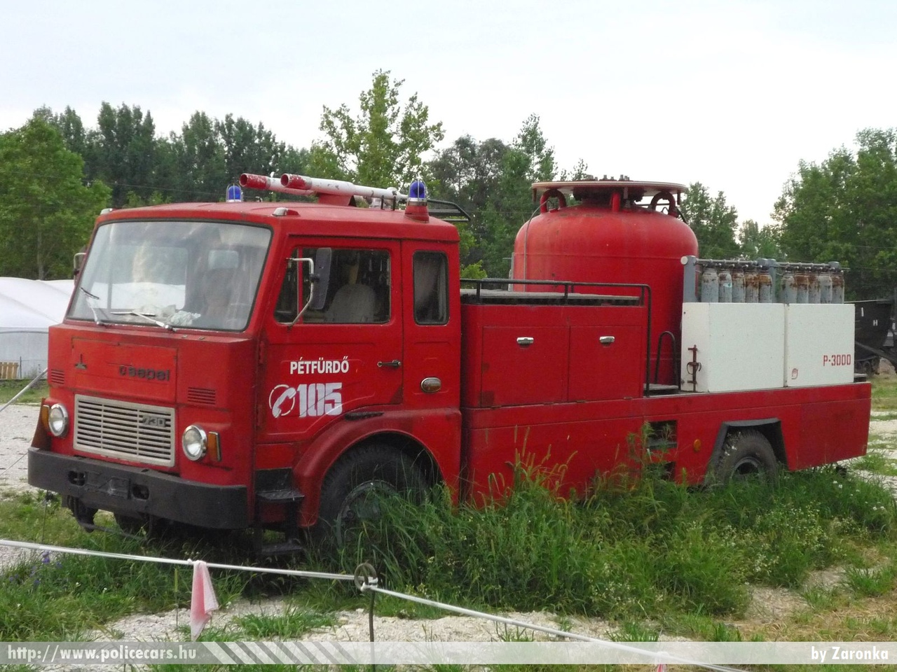 Csepel D730 P-3000, Pétfürdõ, fotó: Zaronka
Keywords: magyar Magyarország tûzoltó tûzoltóautó tûzoltóság fire firetruck