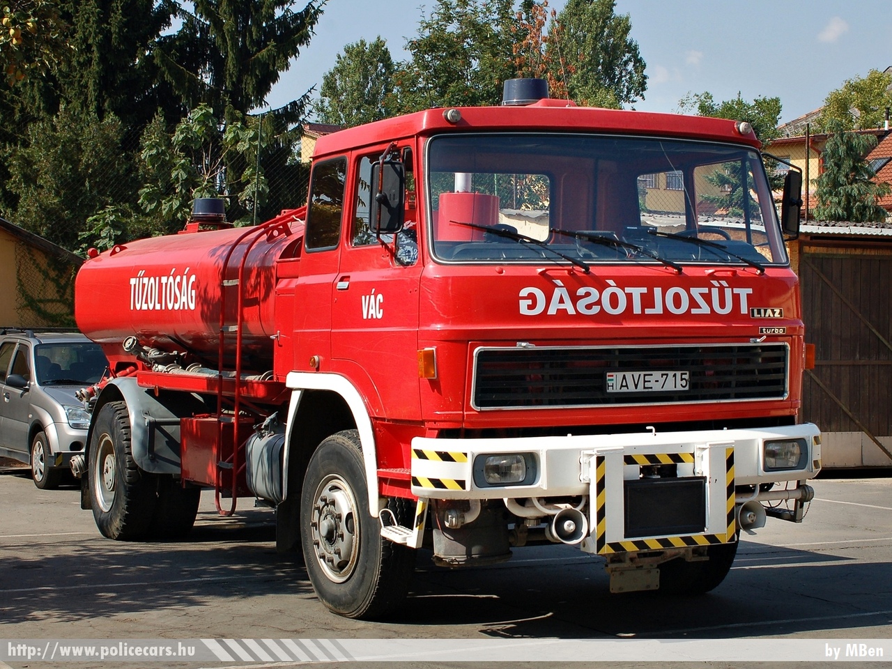 Liaz 110, Hivatásos Tûzoltóság Vác, fotó: MBen
Keywords: HÖT tûzoltóautó magyar Magyarország tûzoltó tûzoltóság AVE-715 fire firetruck Hungary hungarian