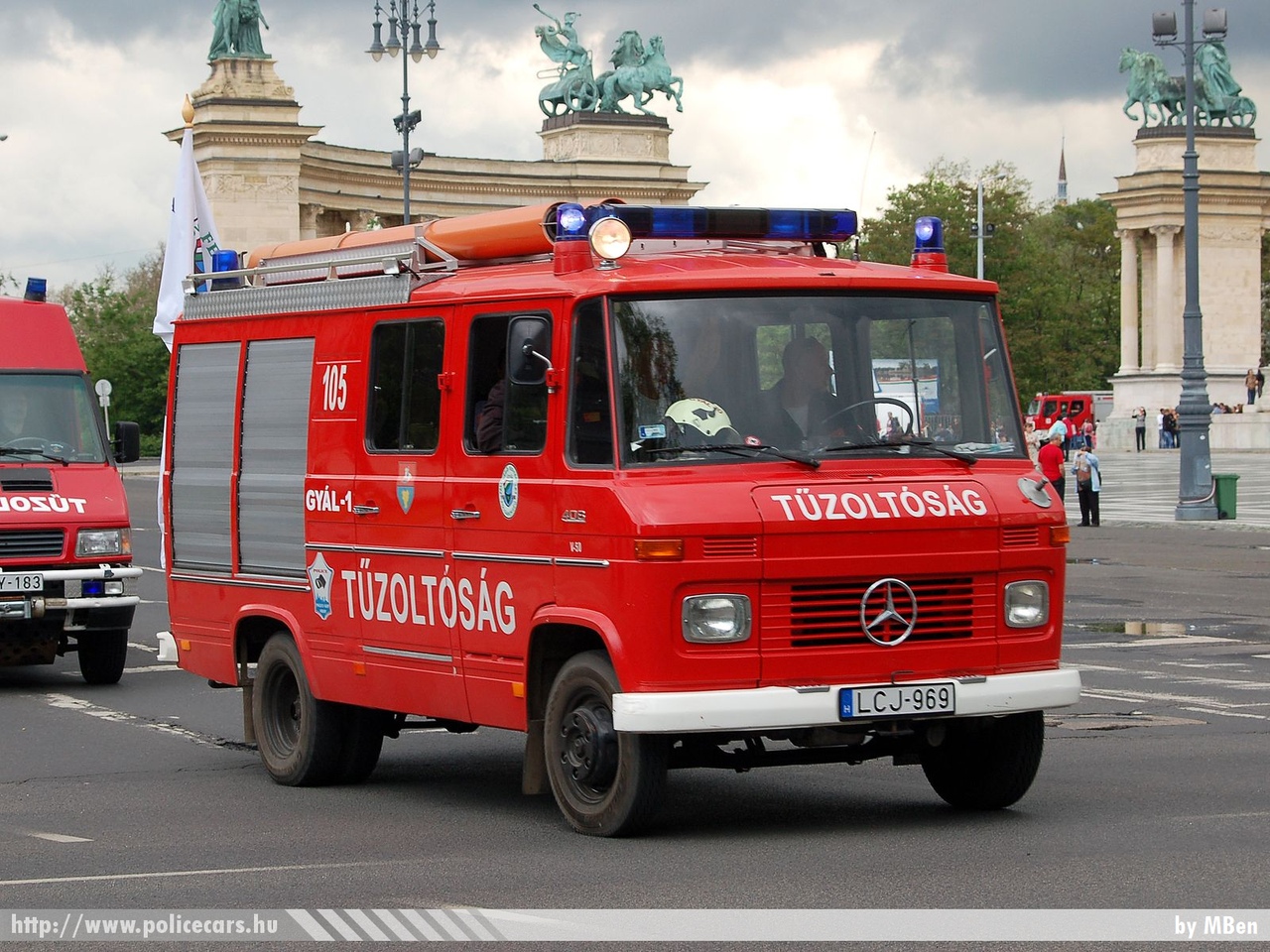Mercedes-Benz 408, Fegy Polgárõr és Tûzoltó Egyesület Gyál, fotó: MBen
Keywords: tûzoltóautó tûzoltóság tûzoltó magyar Magyarország ÖTE fire firetruck Hungary hungarian LCJ-969
