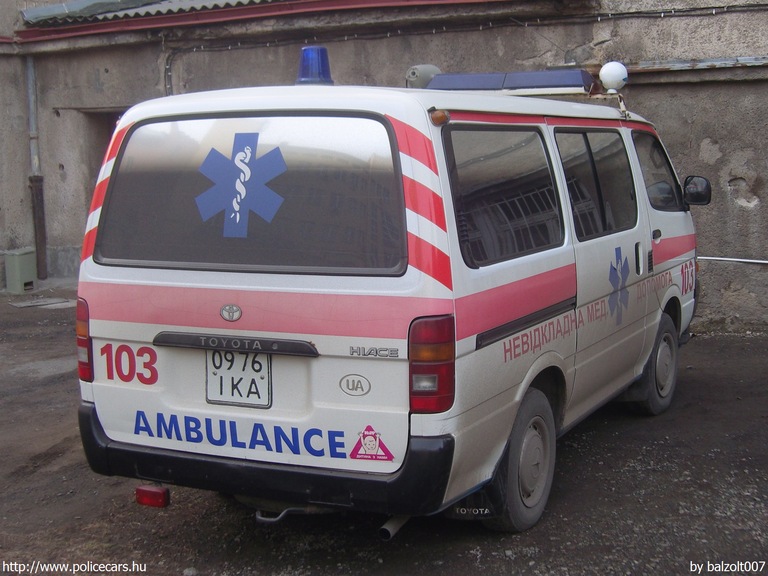 Toyota Hiace, fotó: balzolt007
Keywords: ukrán Ukrajna mentő mentőautó ambulance Ukraine ukrainian