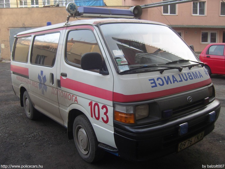 Toyota Hiace, fotó: balzolt007
Keywords: ukrán Ukrajna mentő mentőautó ambulance Ukraine ukrainian