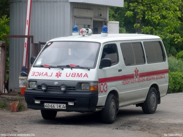 Toyota Hiace, fotó: balzolt007
Keywords: ukrán Ukrajna mentő mentőautó ambulance Ukraine ukrainian