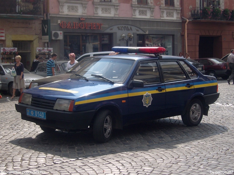 Lada VAZ 21099 Samara, fotó: balzolt007
Keywords: ukrán Ukrajna rendőr rendőrautó rendőrség 0140 police policecar Ukraine ukrainian