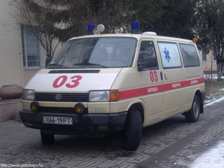 Volkswagen Transporter T4, fotó: balzolt007
Keywords: ukrán Ukrajna mentő mentőautó 07-066-19PT ambulance Ukraine ukrainian