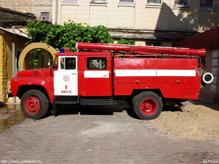 ZIL 130 AC-40, fotó: PChris
Keywords: ukrán Ukrajna tûzoltó tûzoltóautó tûzoltóság fire firetruck Ukraine ukrainian