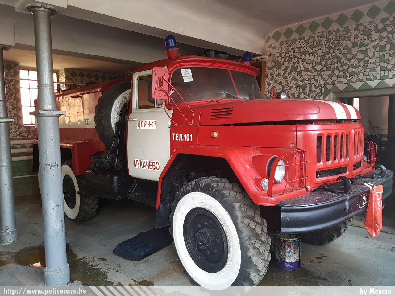 ZIL 131, fotó: Mencso
Keywords: tûzoltó tûzoltóautó tûzoltóság ukrán Ukrajna fire firetruck Ukraine ukrainian