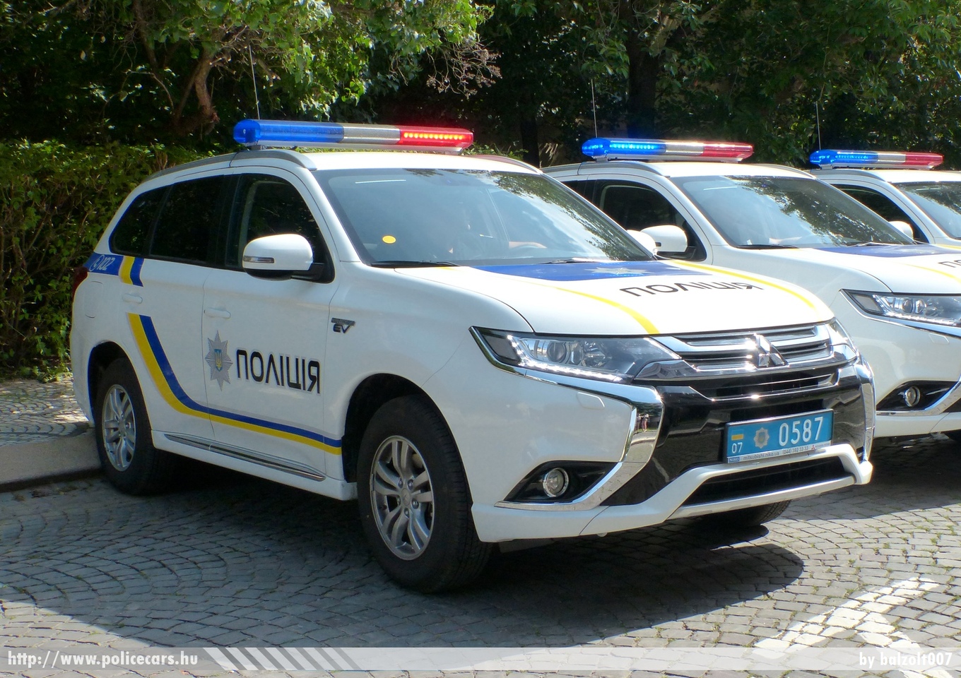 Mitsubishi Outlander PHEV, fotó: balzolt007
Keywords: ukrán Ukrajna rendőr rendőrautó rendőrség ukrainian Ukraine police policecar
