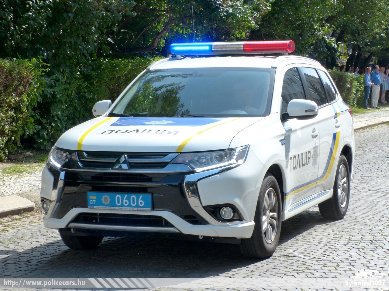 Mitsubishi Outlander PHEV, fotó: balzolt007
Keywords: ukrán Ukrajna rendőr rendőrautó rendőrség ukrainian Ukraine police policecar